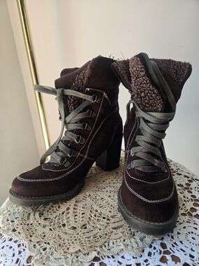 Chunky Heel Lace-Up Suede Ankle Boots in Dark Brown